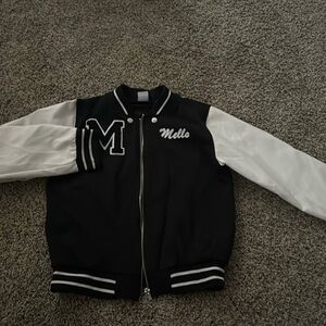 Boys Marsh-mello jacket from spirit Halloween.. Also have the mask if interested